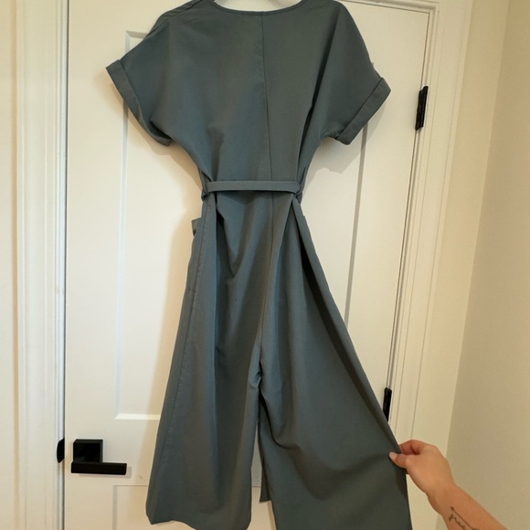 Wide Leg Romper - Picture 3 of 4